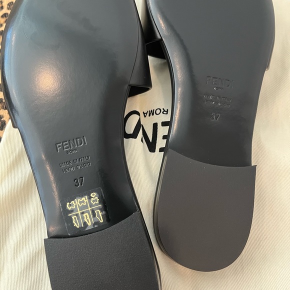 (SOLD) Fendi Baguette Slide Sandals - Picture 5 of 5